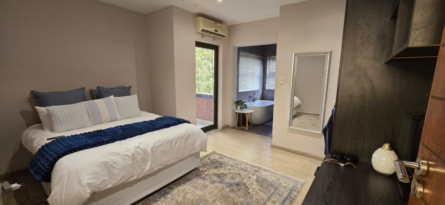 5 Bedroom Property for Sale in Xanadu Eco Park North West